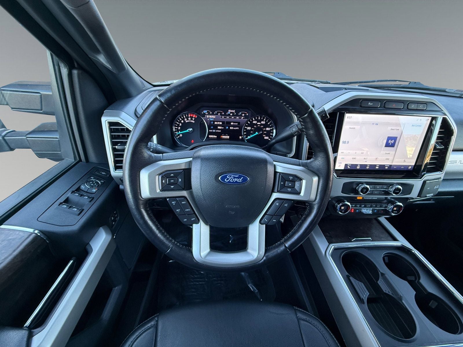 2022 Ford F-350SD Lariat