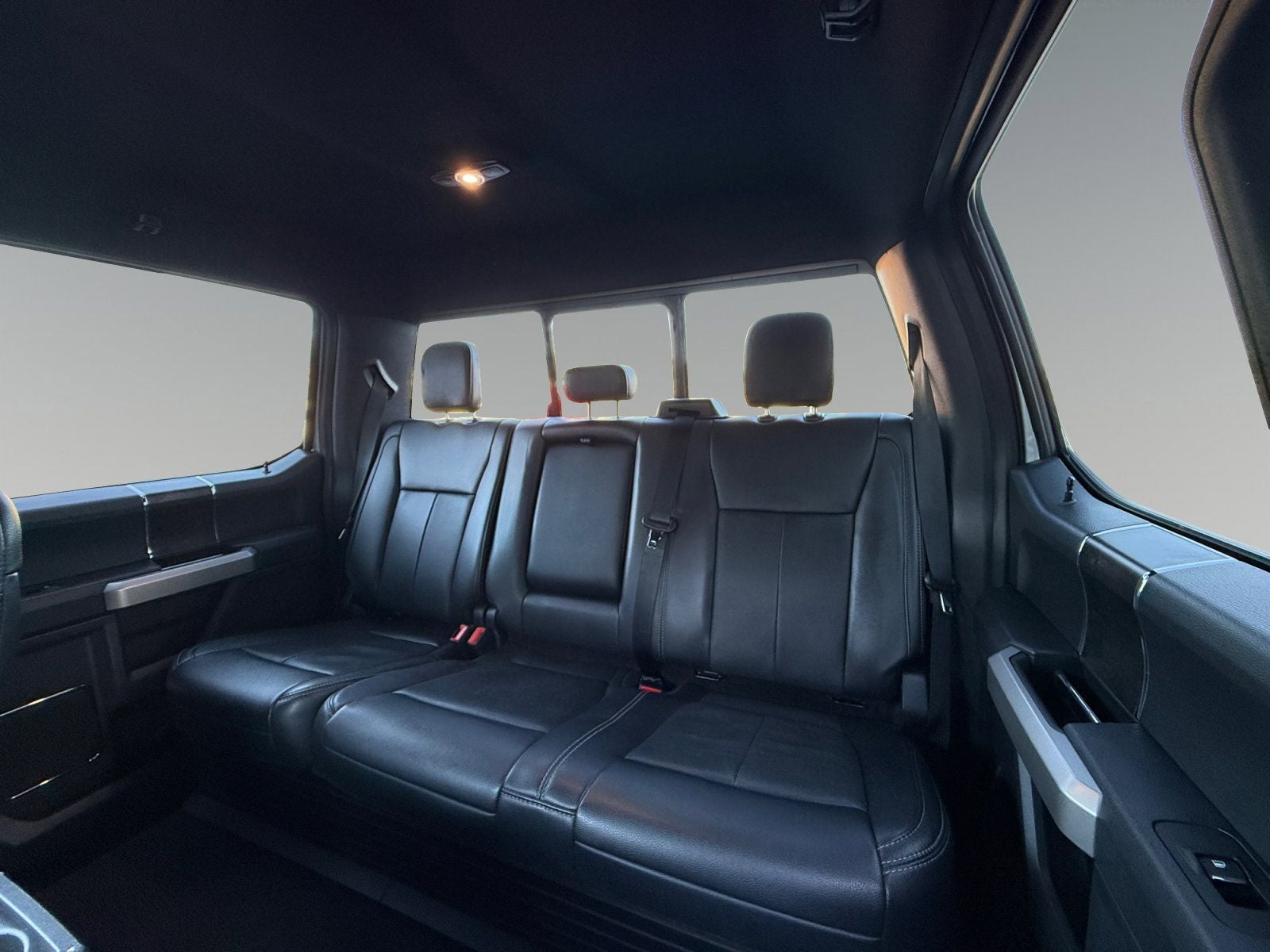 2022 Ford F-350SD Lariat