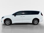 2025 Chrysler Voyager LX