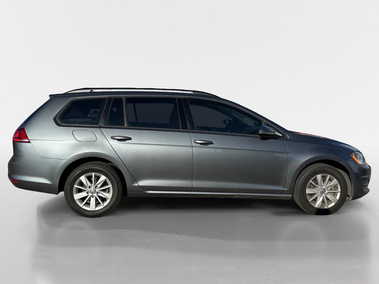 2017 Volkswagen Golf SportWagen S