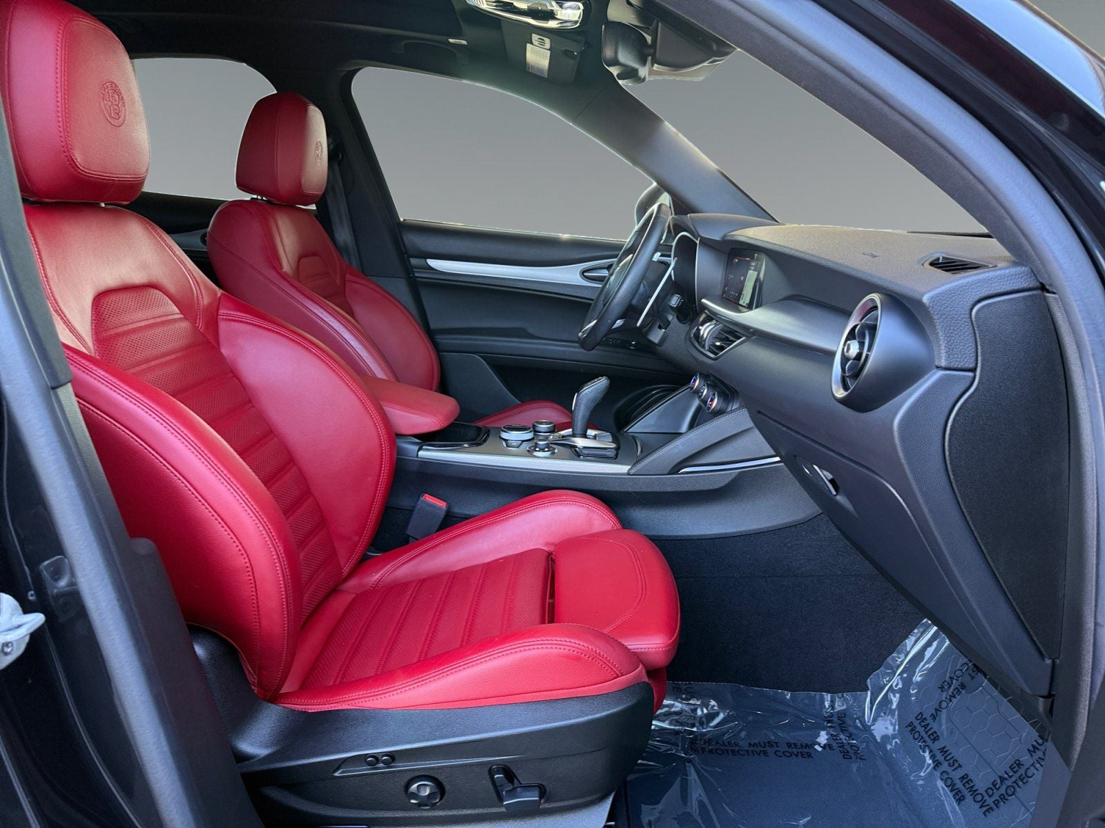 2025 Alfa Romeo Stelvio Base