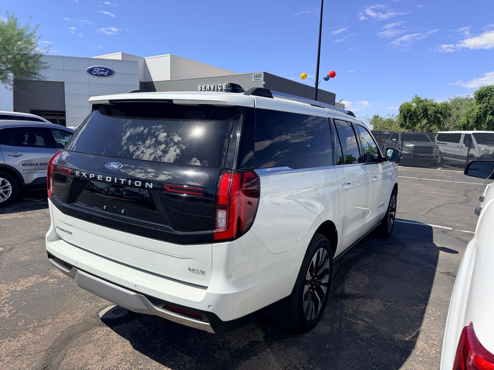 2025 Ford Expedition Max Platinum