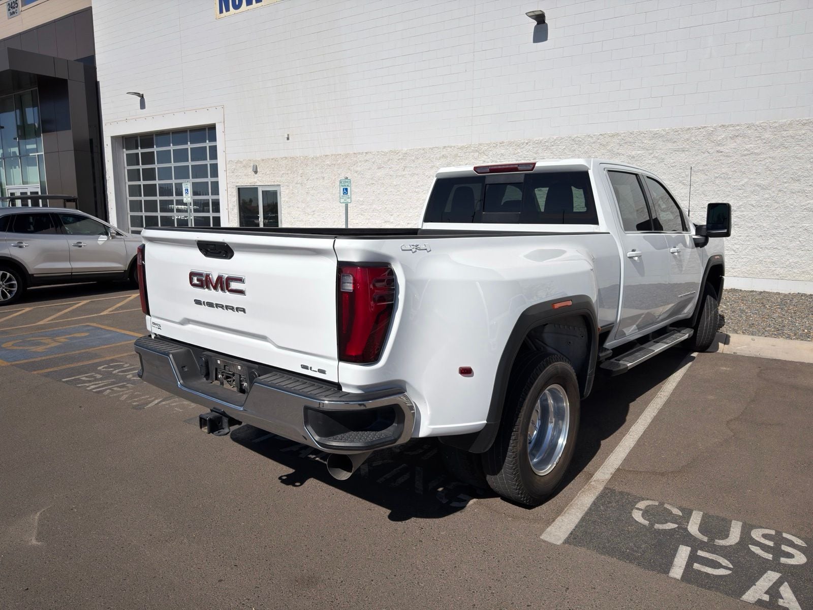 2025 GMC Sierra 3500HD SLE