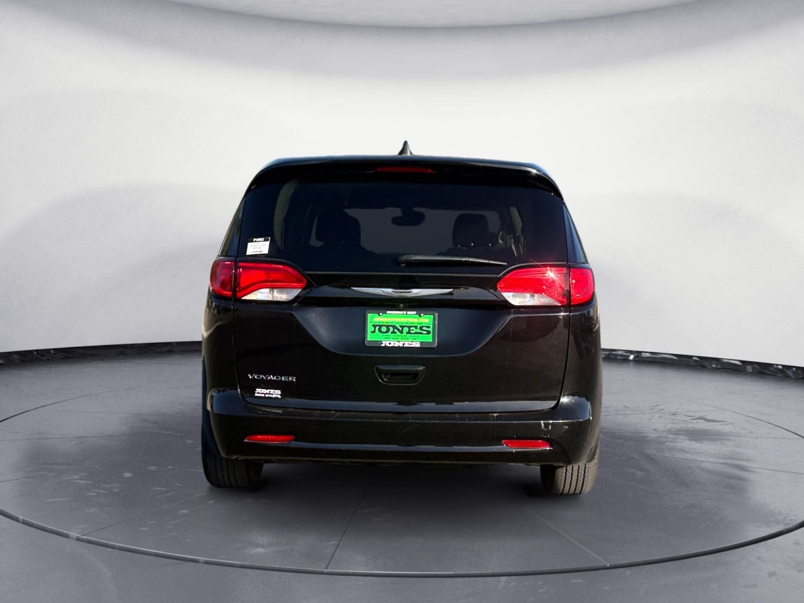 2024 Chrysler Voyager LX