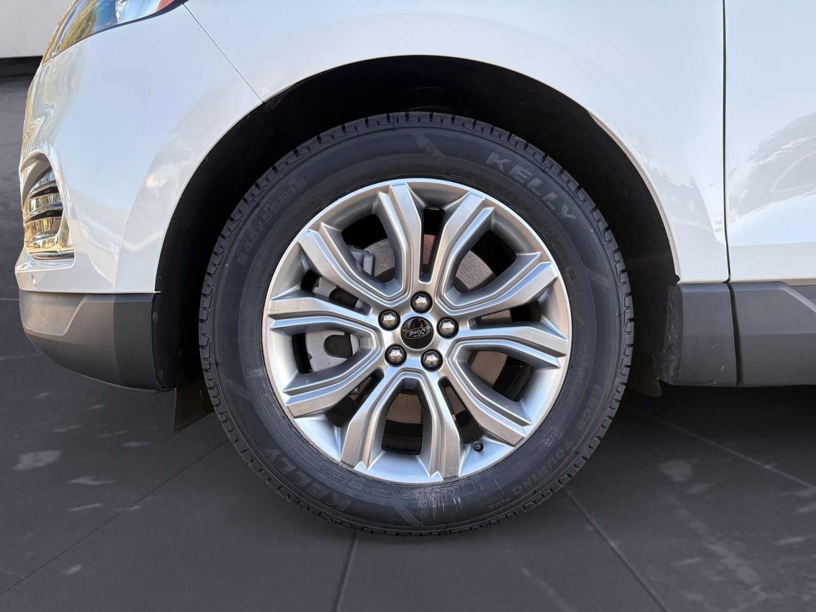 2023 Ford Edge Titanium