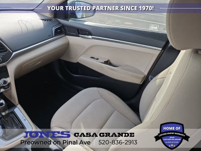 2020 Hyundai Elantra SE