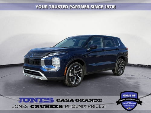 2023 Mitsubishi Outlander SE