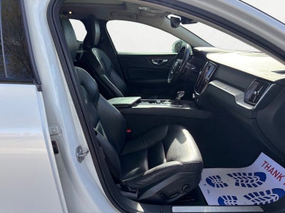 2021 Volvo V60 Cross Country T5