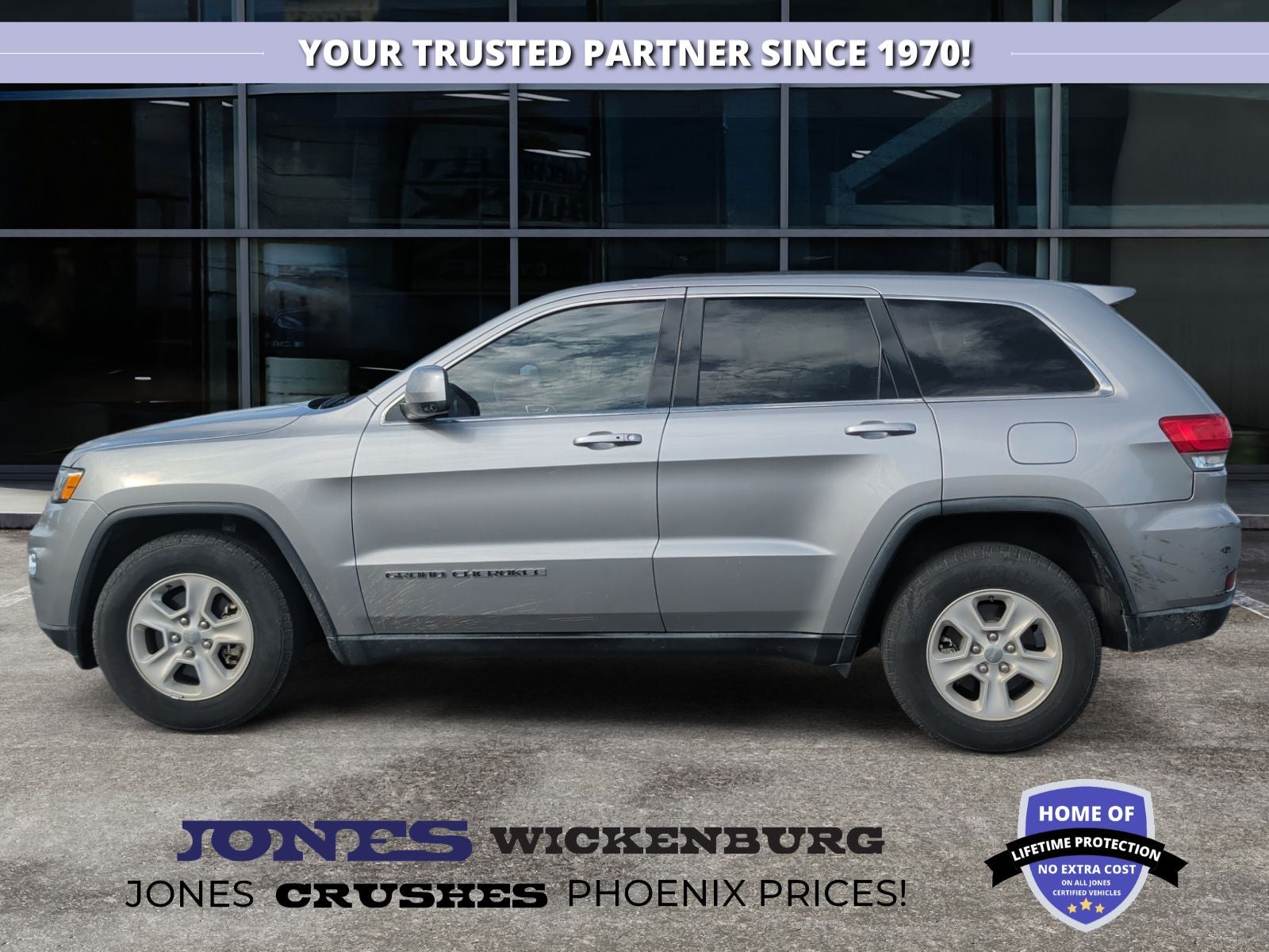 Used 2017 Jeep Grand Cherokee Laredo with VIN 1C4RJFAG5HC613096 for sale in Wickenburg, AZ