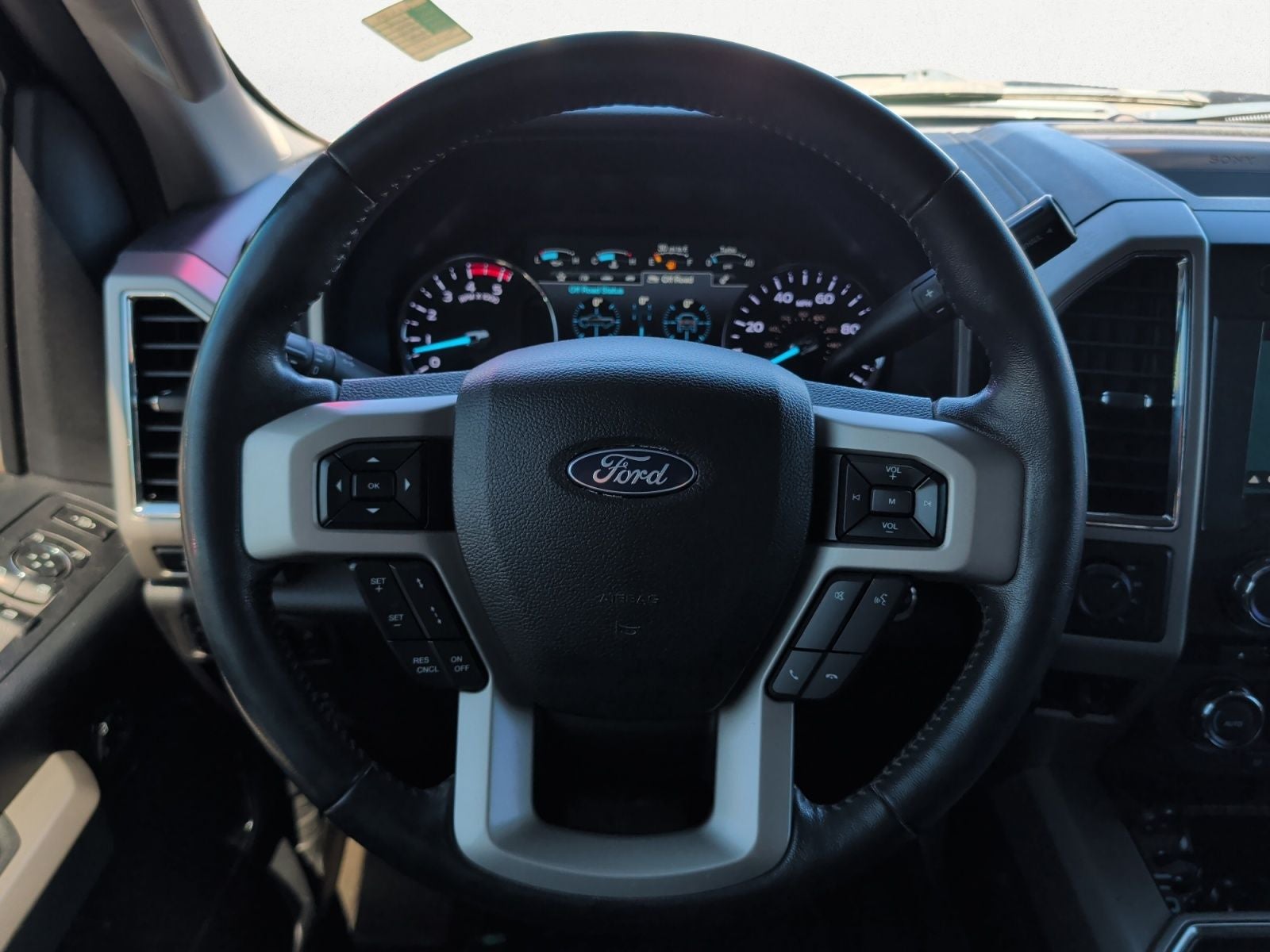 2018 Ford F-350SD Lariat DRW