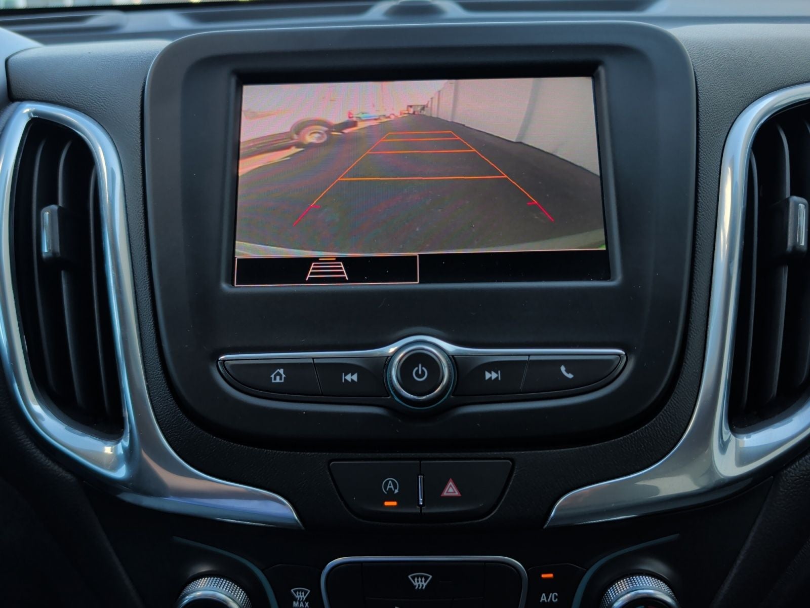 2023 Chevrolet Equinox LT - Photo 21