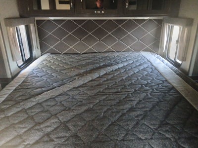 2018 Keystone Outback Base