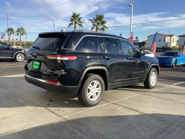 2024 Jeep Grand Cherokee Laredo