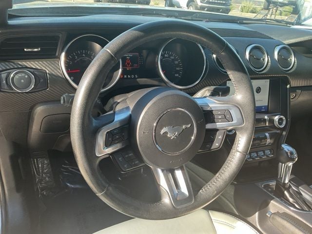 2022 Ford Mustang EcoBoost