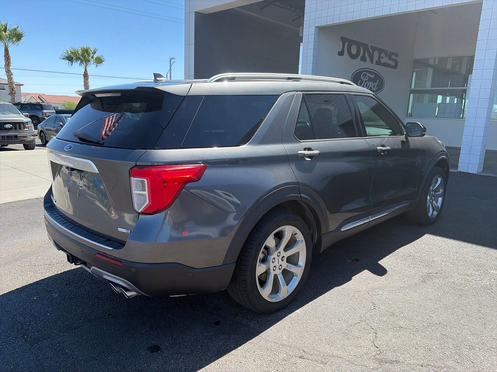 2020 Ford Explorer Platinum
