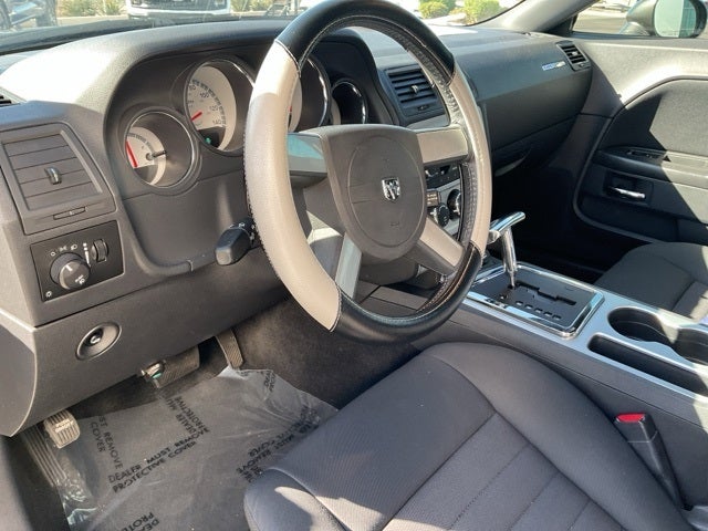 2009 Dodge Challenger SE