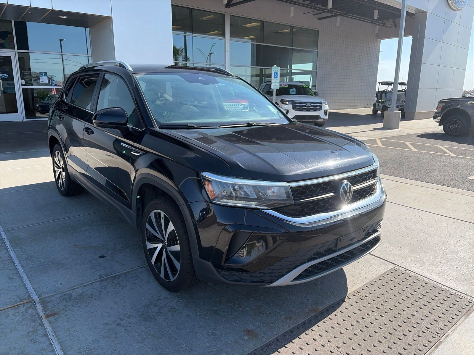 2024 Volkswagen Taos 1.5T SE