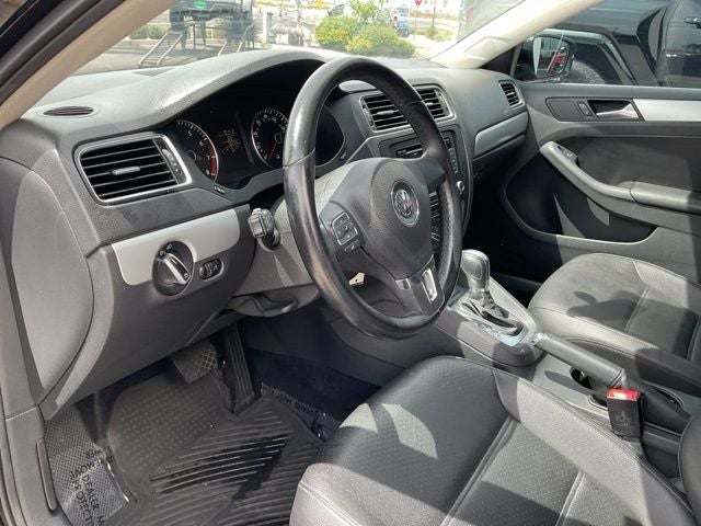2013 Volkswagen Jetta 2.5L SE Convenience & Sunroof