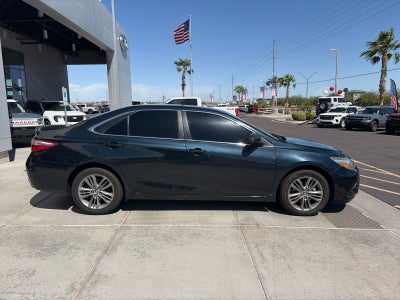 2016 Toyota Camry SE