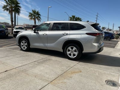 2024 Toyota Highlander LE