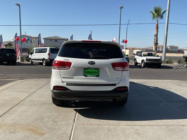2016 Kia Sorento LX