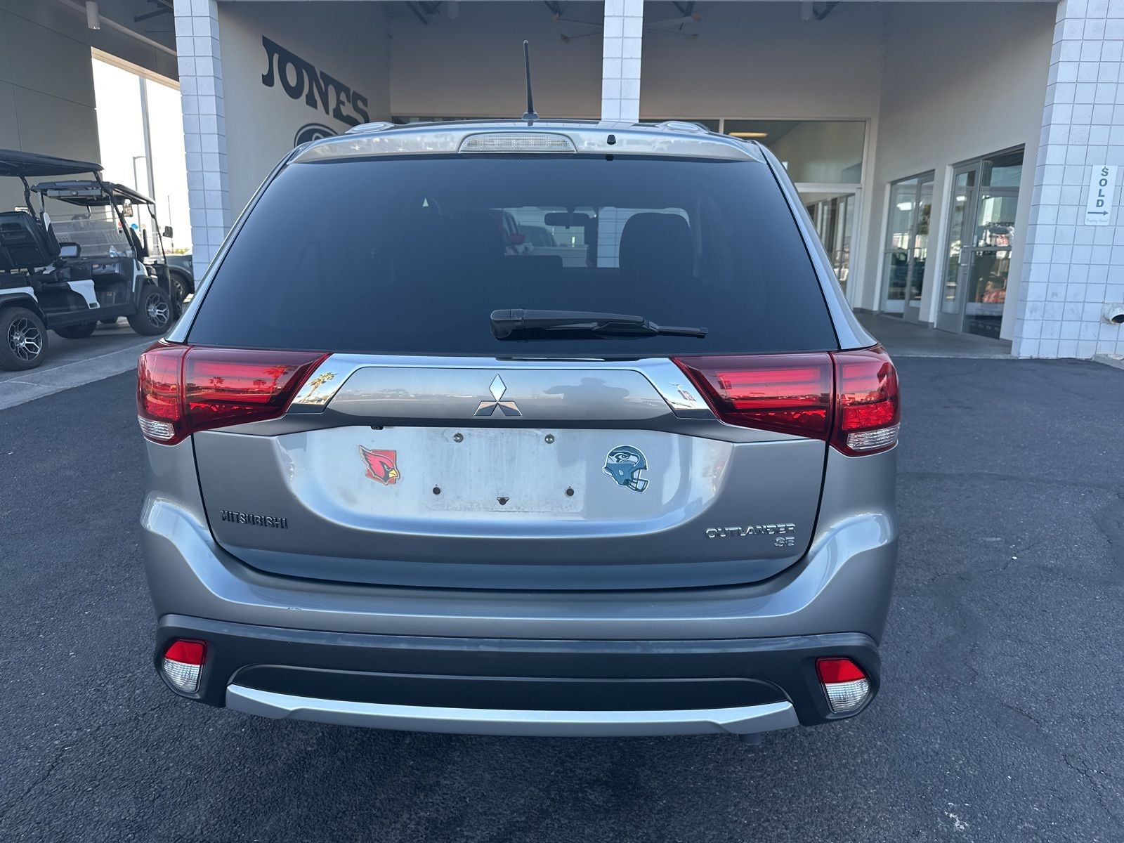 2016 Mitsubishi Outlander Base