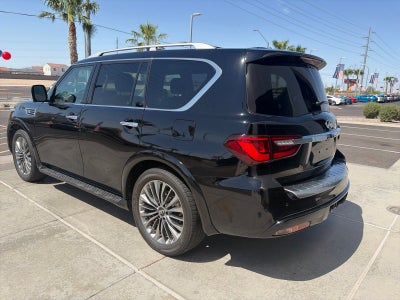 2022 INFINITI QX80 LUXE