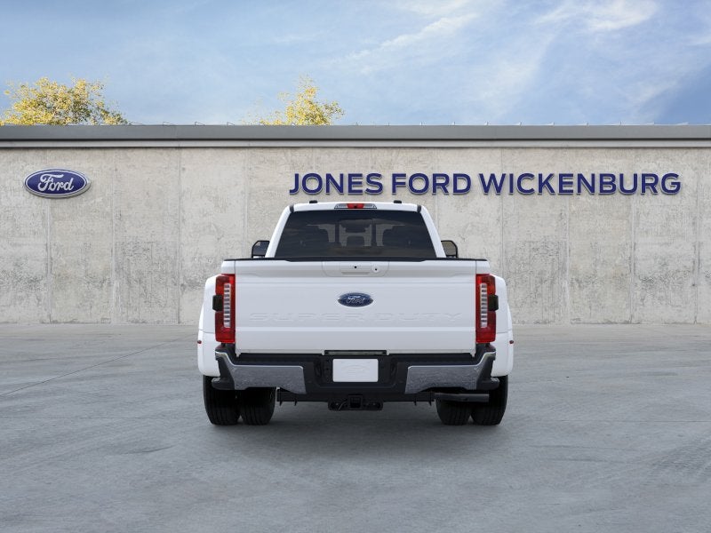2026 Ford Super Duty F-350 DRW LARIAT